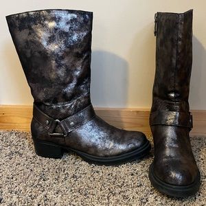Simply Vera gunmetal metallic boots